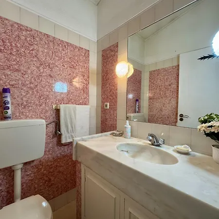 Vintage With Pool By Homing Vila *